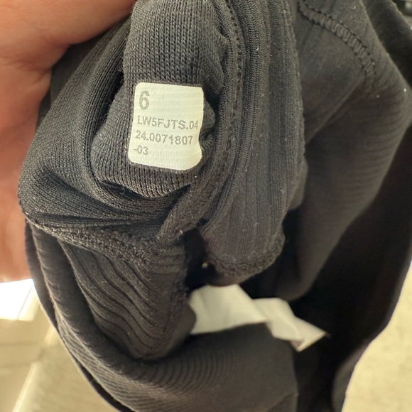 Lululemon Ribbed Black Leggings - Picture 5 of 5